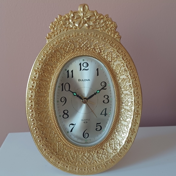 Bulova Quartz Clock Alarm Gold Tone Mantel Desk Oval T1 B0682 260 - Picture 1 of 13
